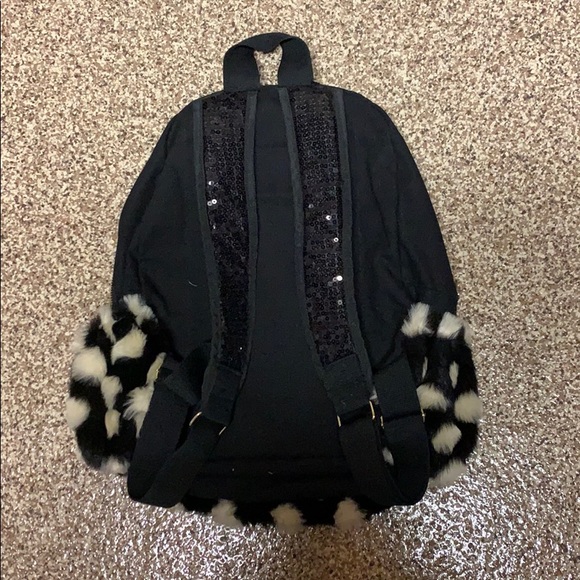 Faux Fur and sequin SUPERCUTE back pack - Picture 2 of 3